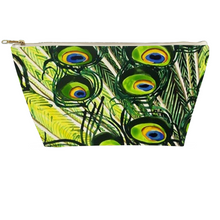 Load image into Gallery viewer, Peacock Toiletry Bag