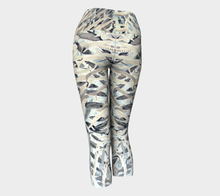 Load image into Gallery viewer, Barracuda Capris Leggings