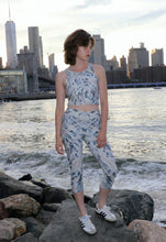 Load image into Gallery viewer, Barracuda Capris Leggings