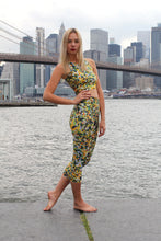 Load image into Gallery viewer, Avalon Yoga Capris