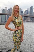 Load image into Gallery viewer, Avalon Yoga Capris