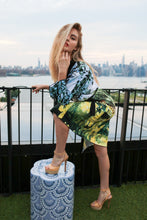 Load image into Gallery viewer, Sun Gardens Daffodil Peignoir Robe