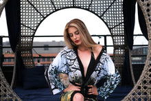 Load image into Gallery viewer, Sun Gardens Daffodil Peignoir Robe