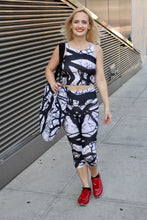 Load image into Gallery viewer, Camus Winter Tree Yoga Capris