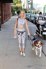 Load image into Gallery viewer, Barracuda Capris Leggings