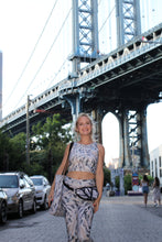 Load image into Gallery viewer, Camus Winter Tree Fanny Pack